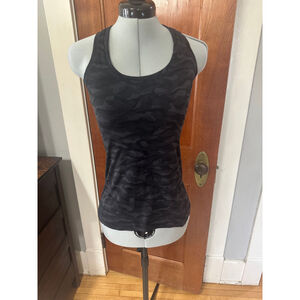 Lululemon Black Camo Racerback‎ Tank – Size M (Approx. 8-10) – EUC